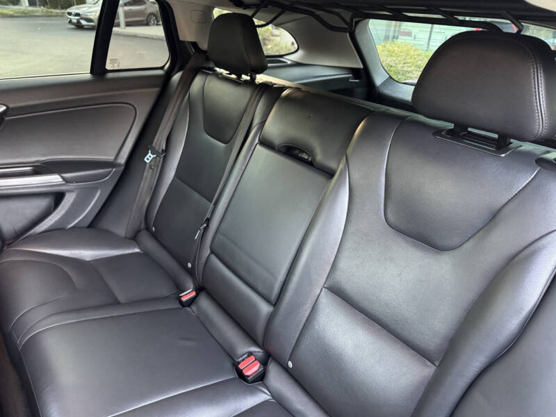 2015 Volvo V60 T5 Drive-E Premier