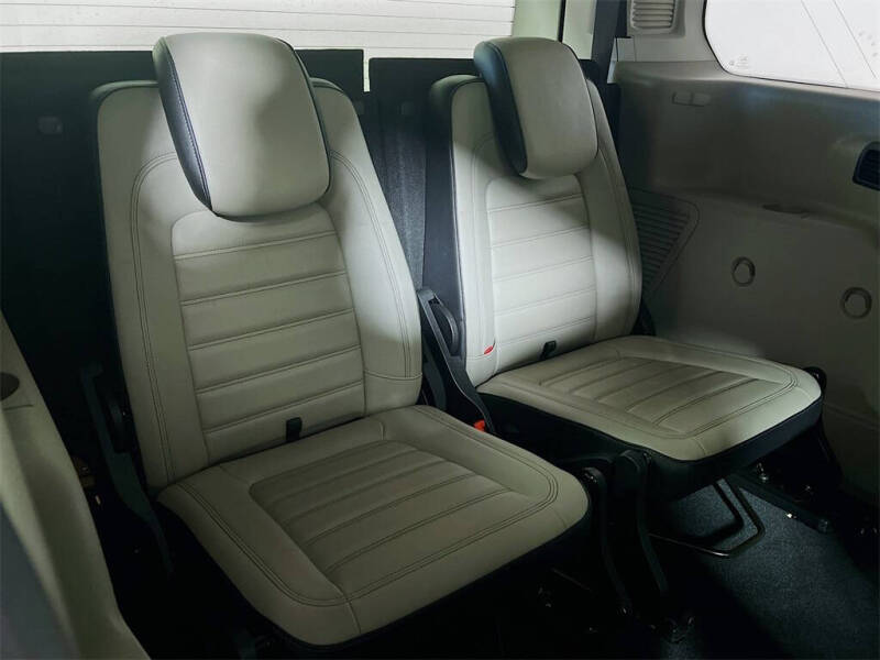 2019 Ford Transit Connect Titanium