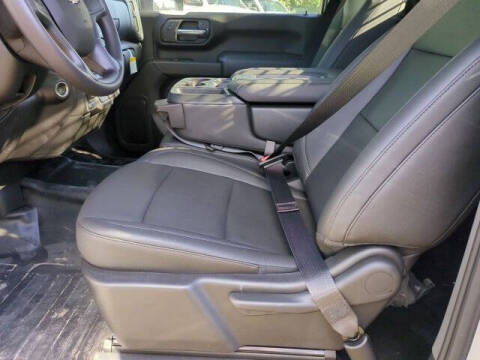 2025 Chevrolet Silverado 3500HD CC