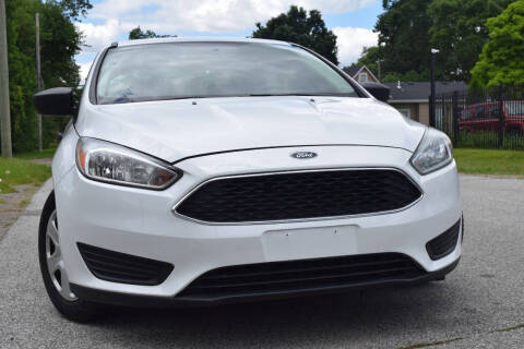 2016 Ford Focus for sale at QUEST AUTO GROUP LLC in Redford MI