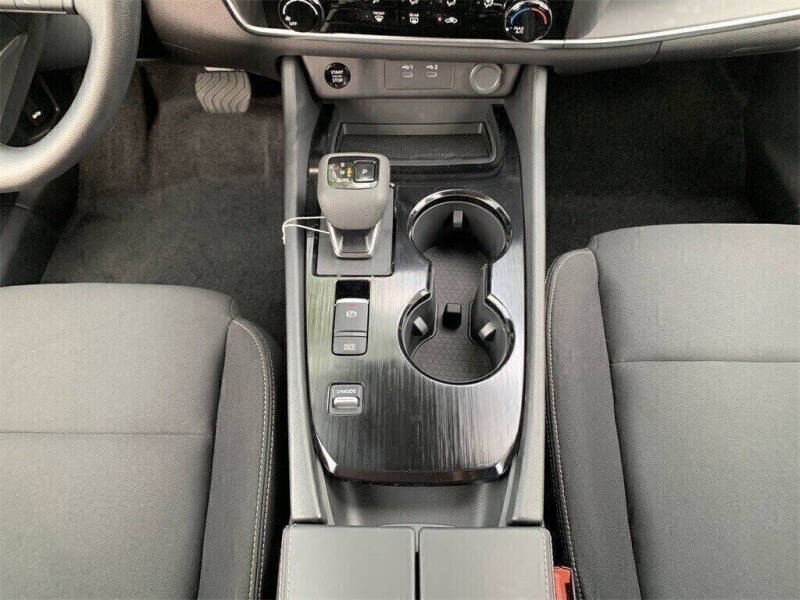 2025 Nissan Rogue S