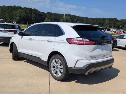 2022 Ford Edge Titanium