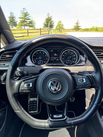 2016 Volkswagen Golf R 4Motion