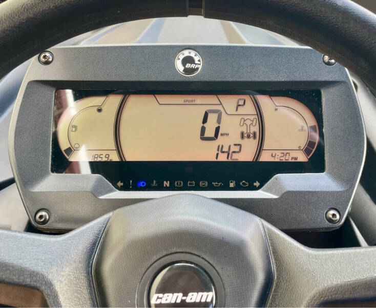 2023 Can-Am Commander