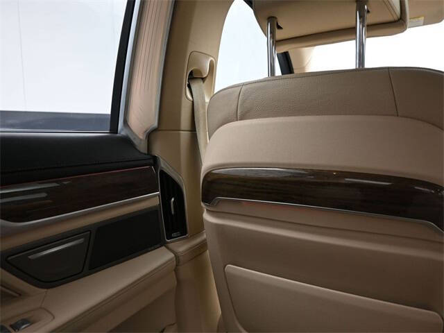 2018 BMW 7 Series 740i