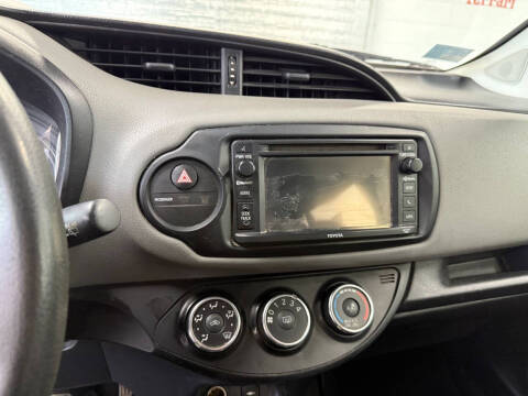 2017 Toyota Yaris 5-Door L