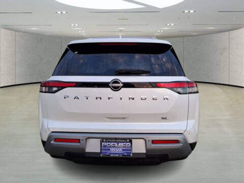 2024 Nissan Pathfinder SL