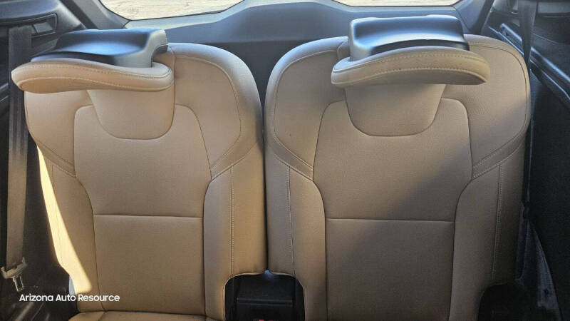 2018 Volvo XC90 T6 Momentum