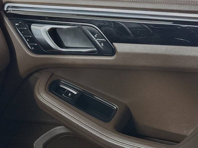 2017 Porsche Macan S