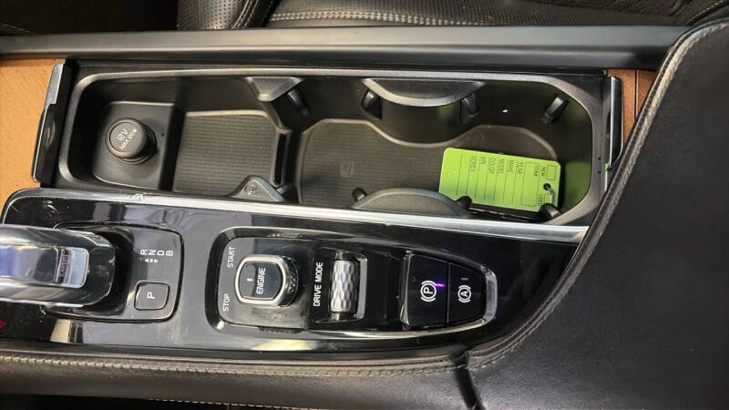 2017 Volvo XC90 T8 eAWD Excellence