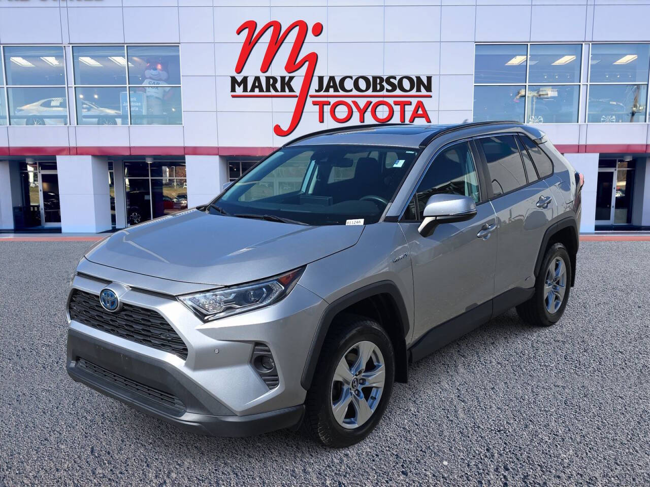 2019-toyota-rav4-hybrid-xle-awd-4dr-suv.jpg