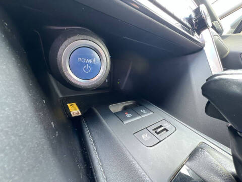 2021 Toyota Venza LE