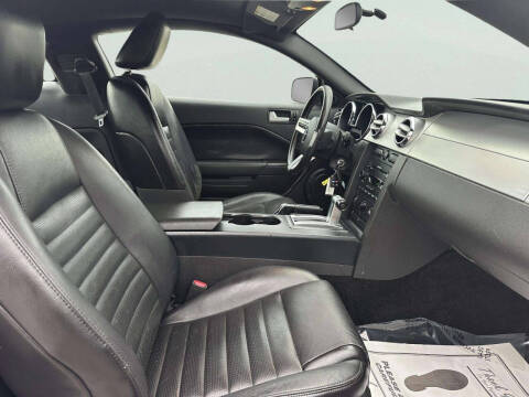 2006 Ford Mustang GT Deluxe