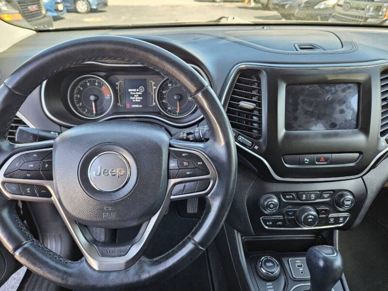 2019 Jeep Cherokee Latitude Plus