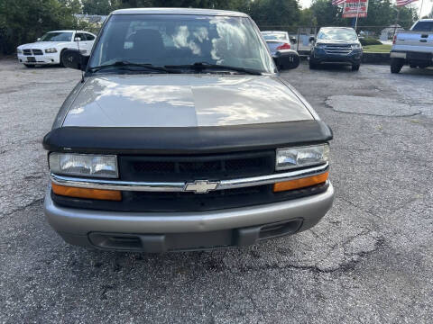 2000 Chevrolet S-10 LS
