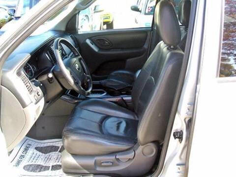 2005 Mazda Tribute s