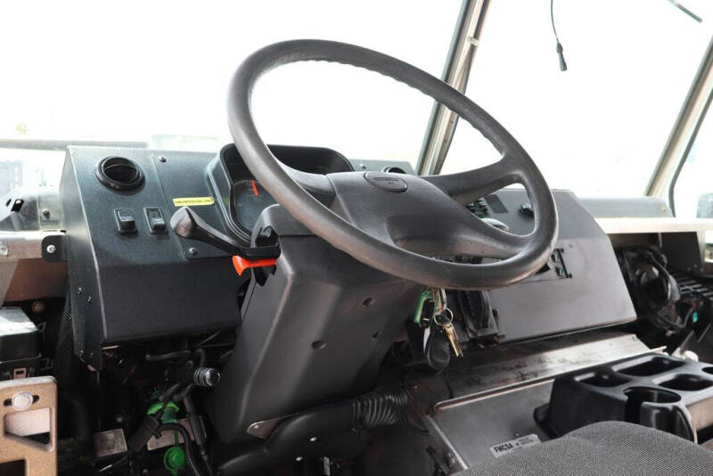 2021 Freightliner MT45 Chassis