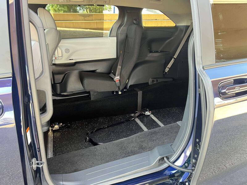 2026 Toyota Sienna LE 8-Passenger