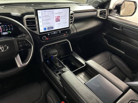 2025 Toyota Sequoia Platinum