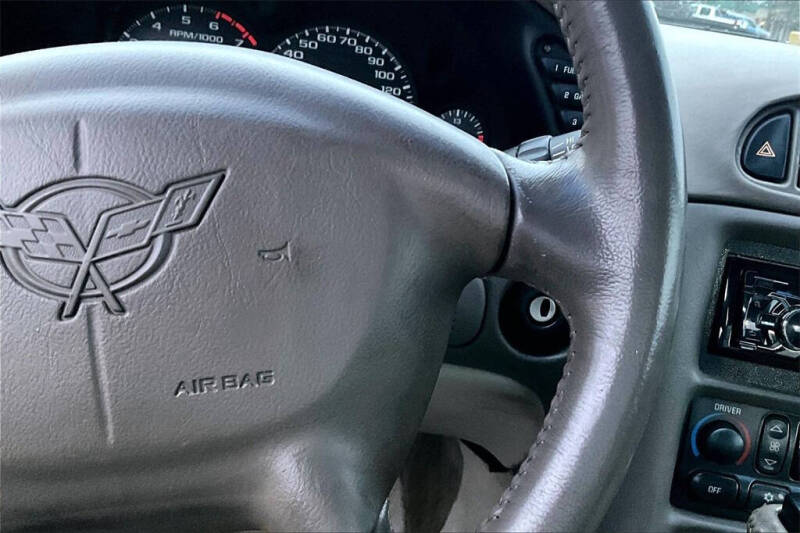 2004 Chevrolet Corvette