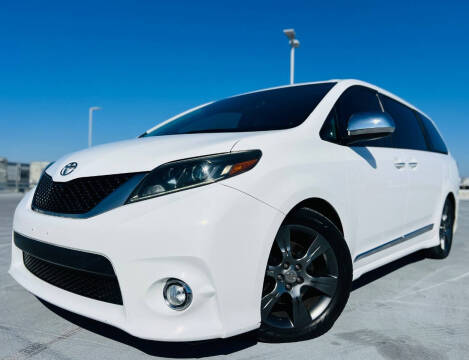 2016 Toyota Sienna SE Premium 8-Passenger