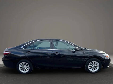 2017 Toyota Camry Hybrid
