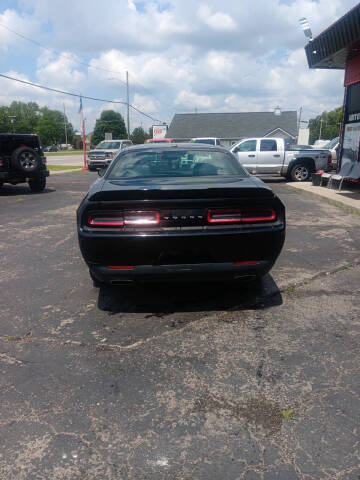2018 Dodge Challenger SXT