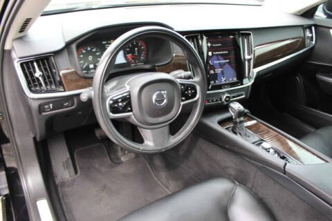 2018 Volvo S90 T5 Momentum
