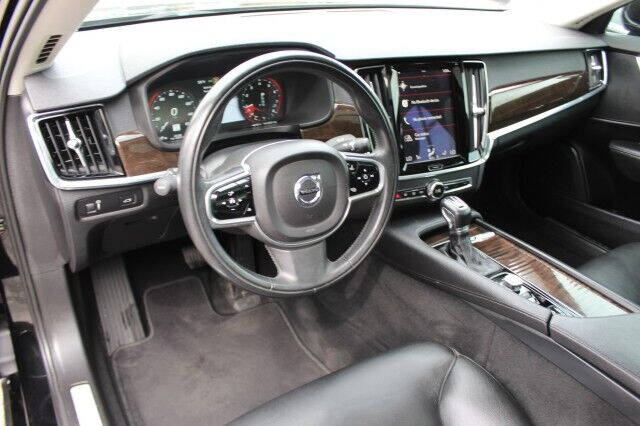 2018 Volvo S90 T5 Momentum