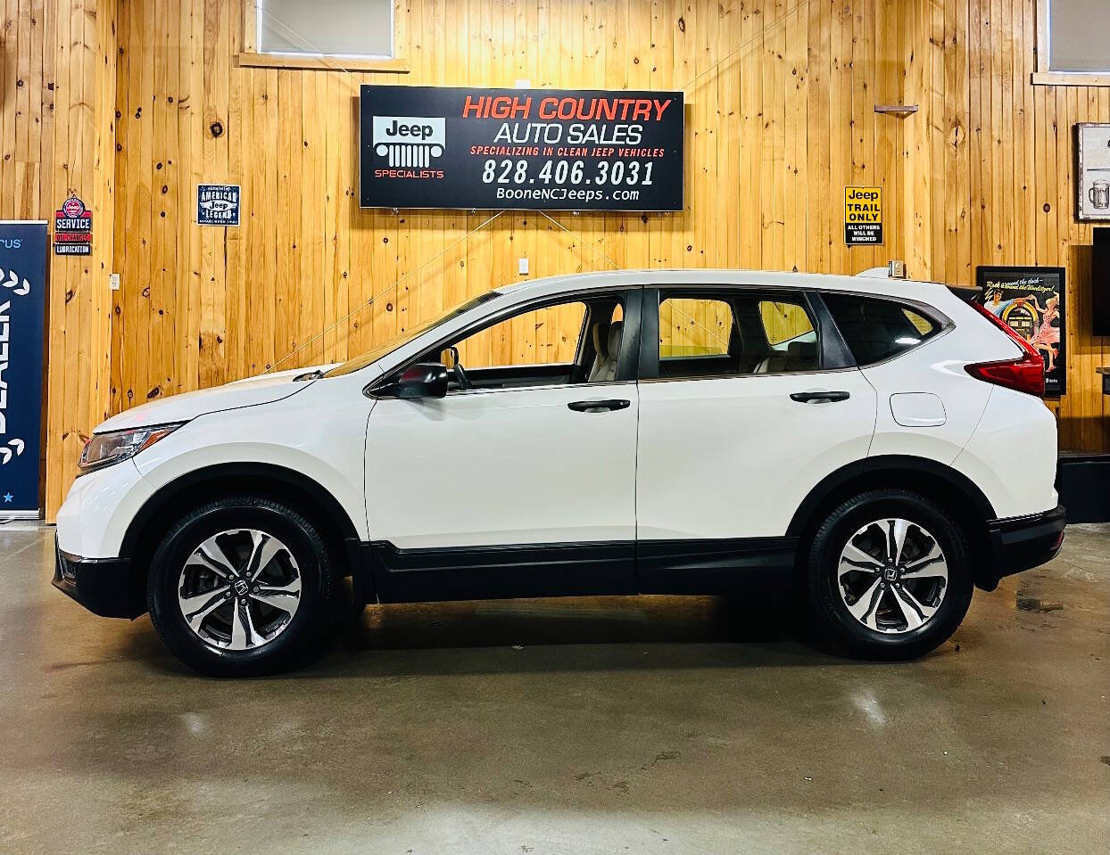 White 2017 Honda CR-V LX AWD LX 4dr SUV 2