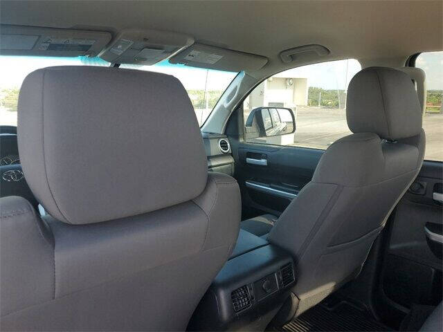 2017 Toyota Tundra SR5