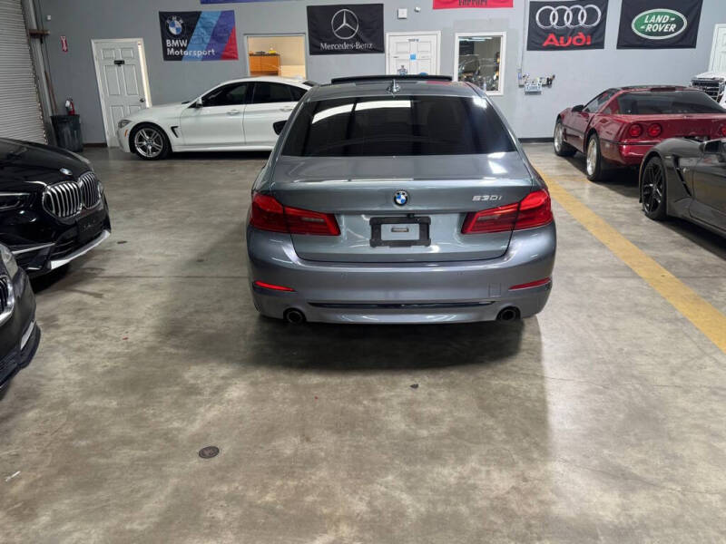 2018 BMW 5 Series 530i