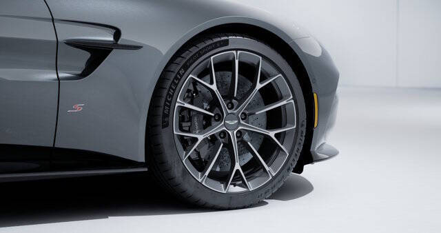 2026 Aston Martin Vantage S