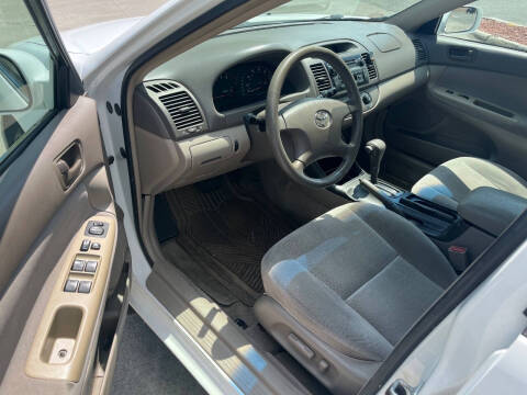 2003 Toyota Camry LE