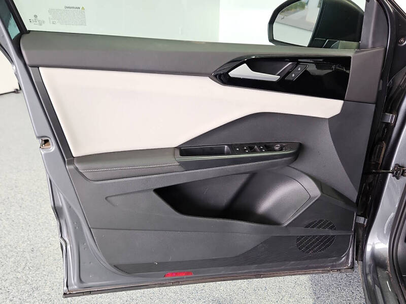 2025 Volkswagen Taos S