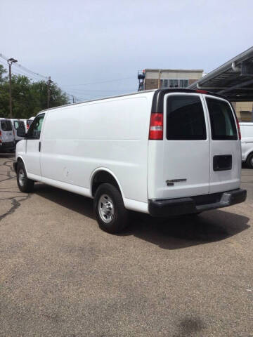 2020 Chevrolet Express 2500