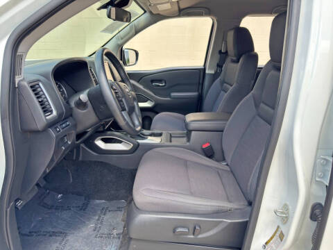 2024 Nissan Frontier SV