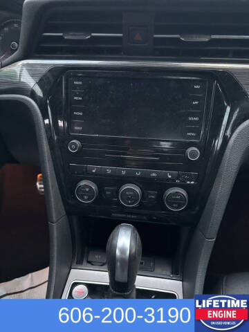 2021 Volkswagen Passat R-Line