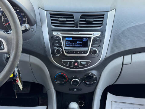2016 Hyundai Accent SE