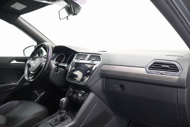 2020 Volkswagen Tiguan SE R-Line Black