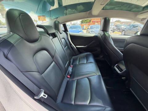 2019 Tesla Model 3 Standard Range Plus