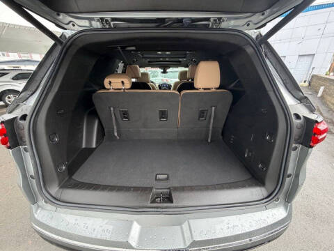 2023 Chevrolet Traverse Premier