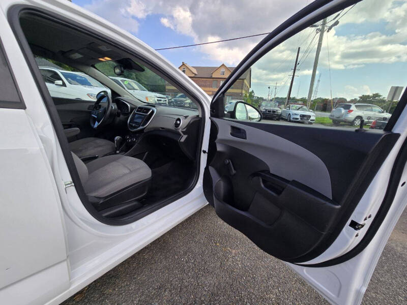 2020 Chevrolet Sonic LT