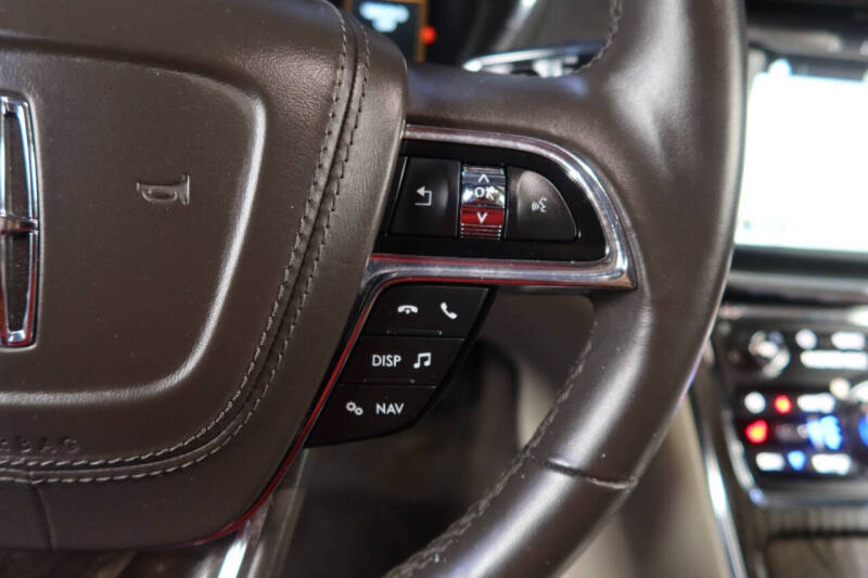 2017 Lincoln Continental Select