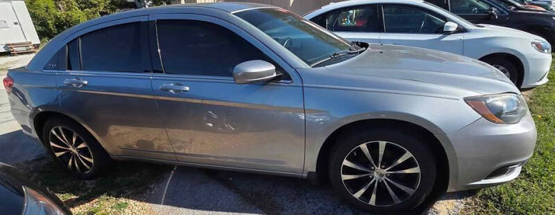 2014 Chrysler 200 Touring