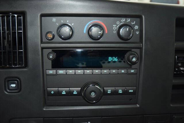 2025 Chevrolet Express 2500