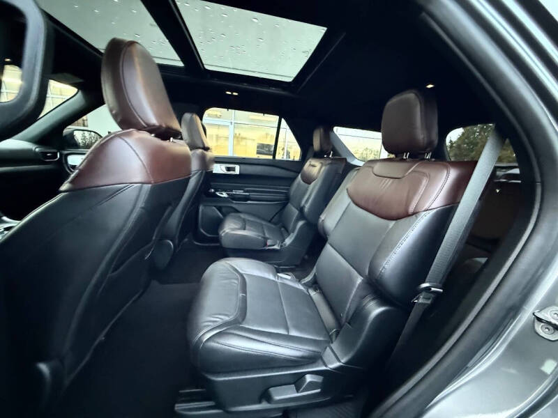 2021 Ford Explorer Platinum