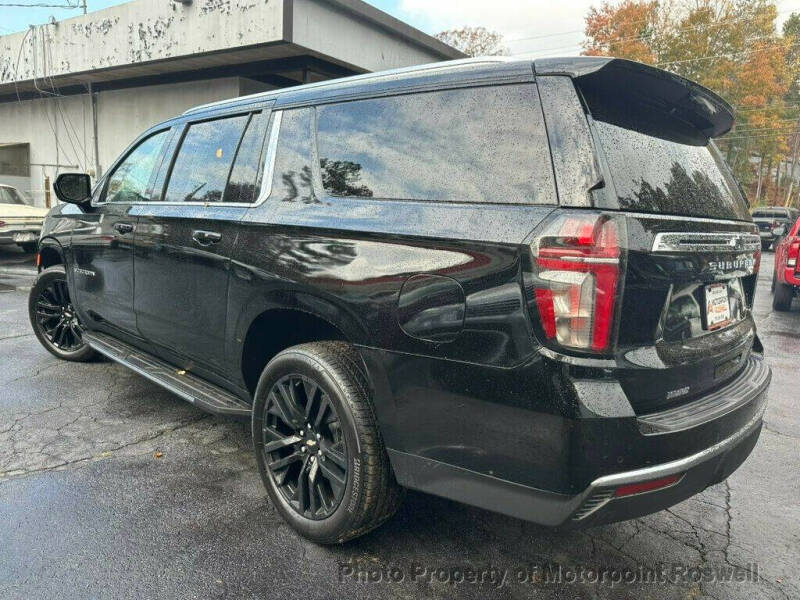 2024 Chevrolet Suburban LT