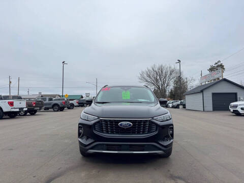 2023 Ford Escape Platinum