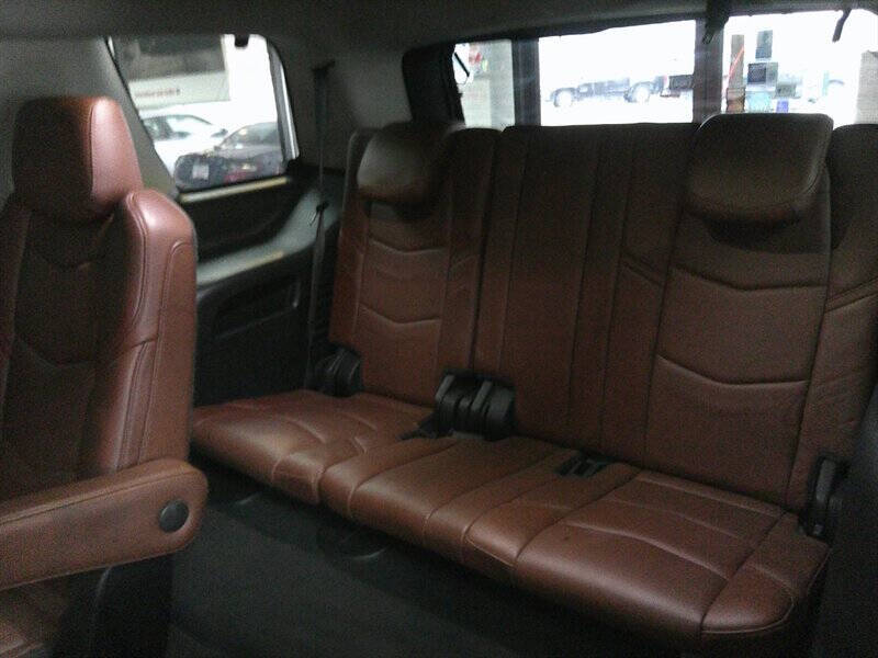 2018 Cadillac Escalade Luxury